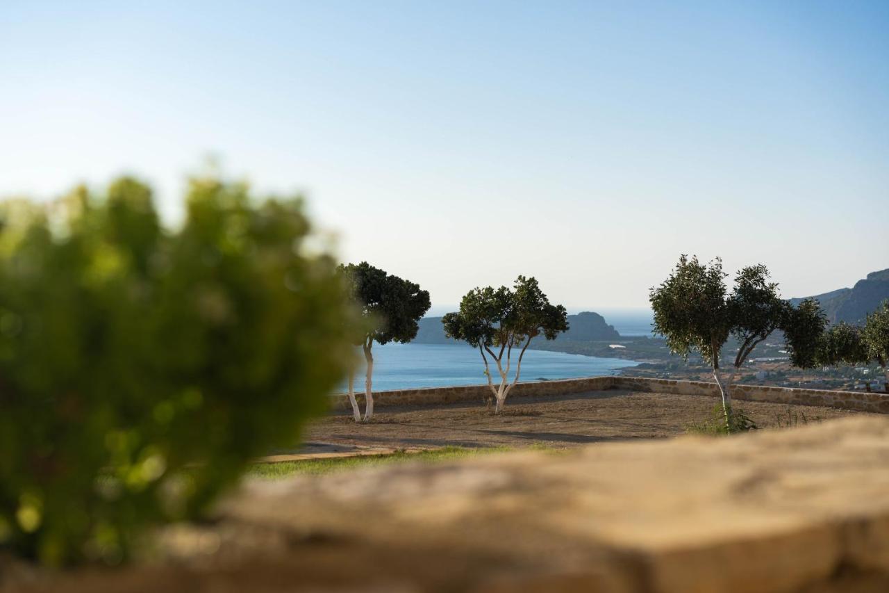 Mathios Apartments Falassarna Фаласарна Экстерьер фото